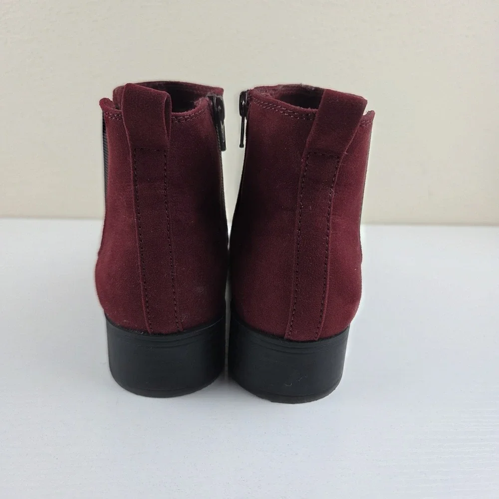 So Kohls Memory Foam Burgundy Zipper Stretch Slip On‎ Ankle Boot 7 1/2 Med